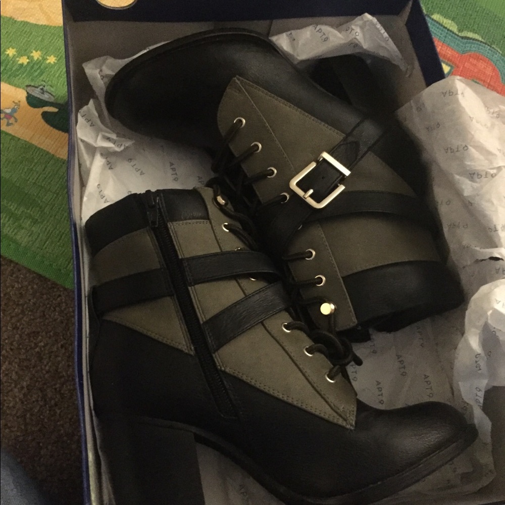 Apt.9 Dynamic Comfort high boots